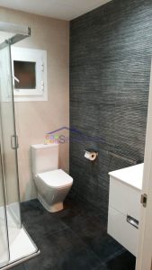 Embaldosado y alicatado de baño en Mallorca